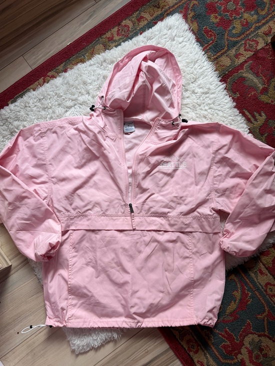 Champion Jackets & Blazers - Champion Pink Hooded Seattle Pullover Windbreaker M